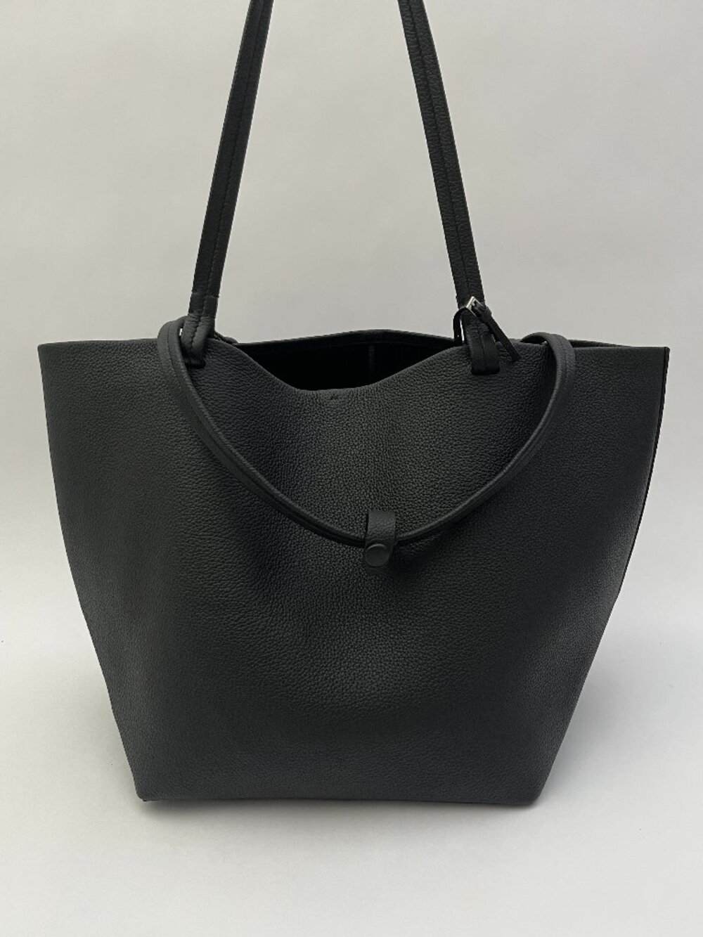 Tote Bag - BLACK - Classic tote bag textured calfskin leather - Picture 9 of 10